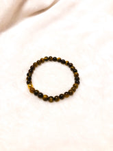 Load image into Gallery viewer, Men&#39;s Tigers Eye Bracelet
