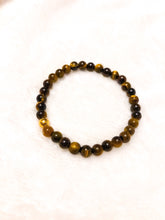 Load image into Gallery viewer, Men&#39;s Tigers Eye Bracelet
