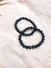 Load image into Gallery viewer, Men&#39;s Snowflake Obsidian Bracelet
