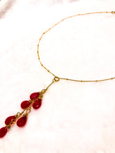 Load image into Gallery viewer, Cherry Quartz Leaves Necklace
